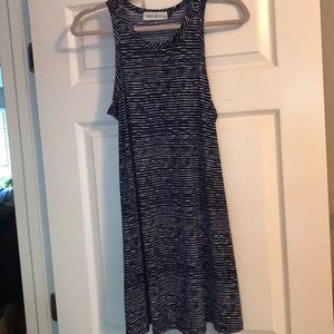 Veronica M ✨ soft/stretchy/silky striped dress💙